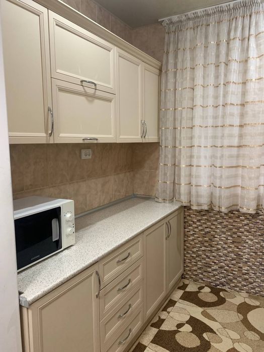 Продаю квартиру по адресу : М-Улугбекский район , ул.Дурмон йули д 41