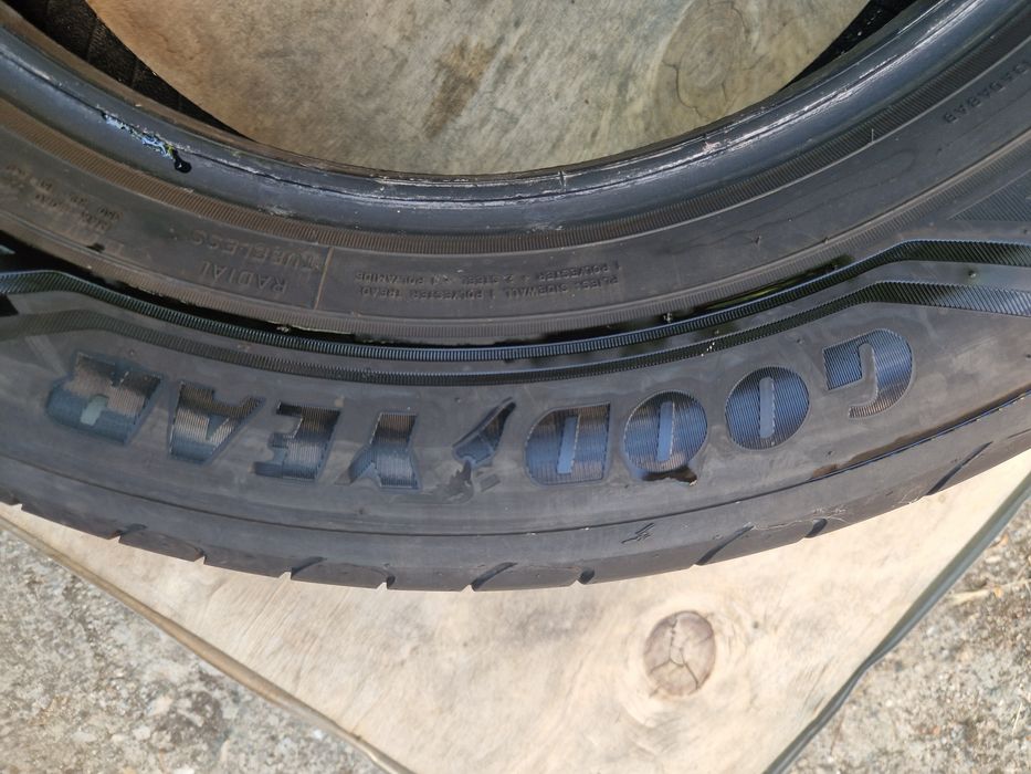 4бр.215/65/17 GOODYEAR
