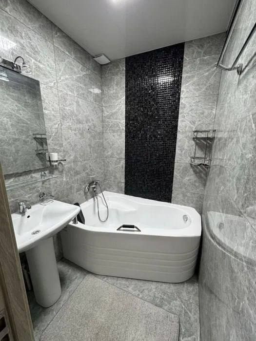 Сдаётся Чиланзар 2 2в3 комнатная.