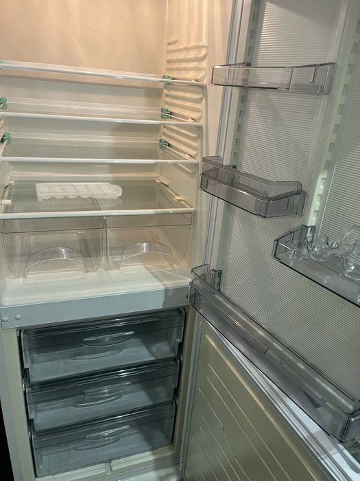 Продам холодильник в рабочем состояниии