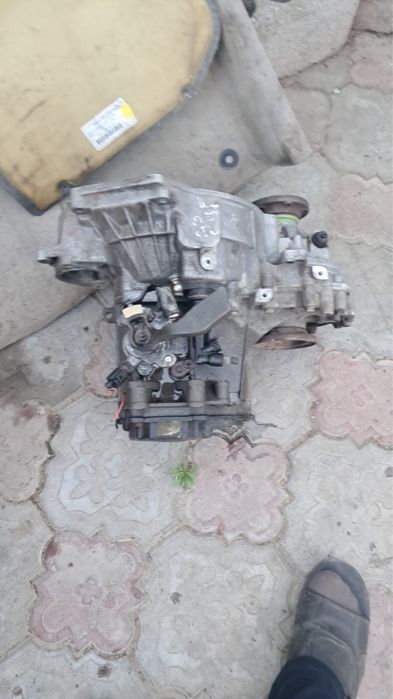 Коробка механика гольф 4 2.3