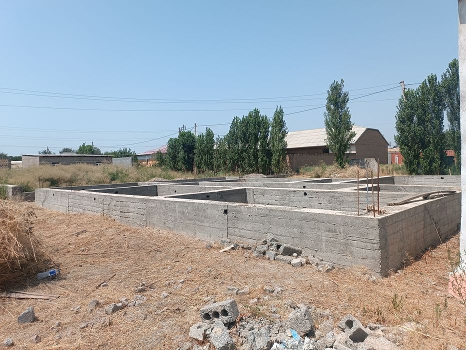 16000$ 6хона яшаш ва ошхонага Фундамент 6 сотих ери билан