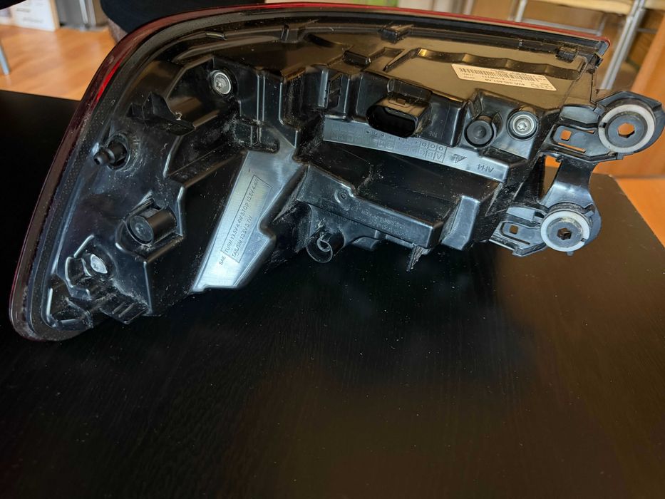 LED стопове Audi A4 B9.5