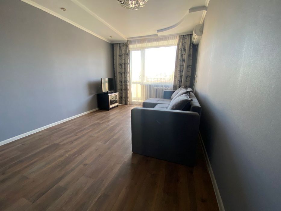 Продается 2-х комн.кв , 1990 г с мебелью !