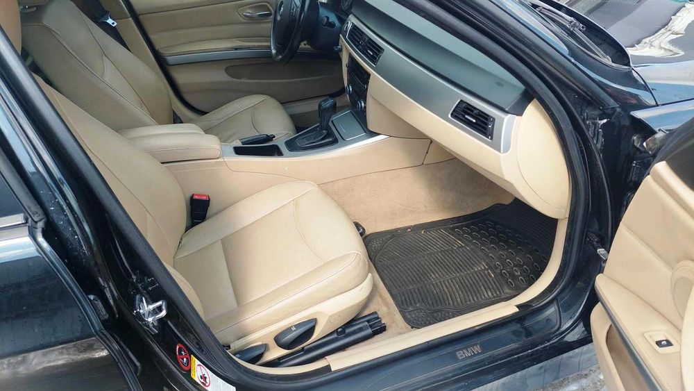 BMW 320d Automat an 2008 177cai  E91  Xenon Piele
