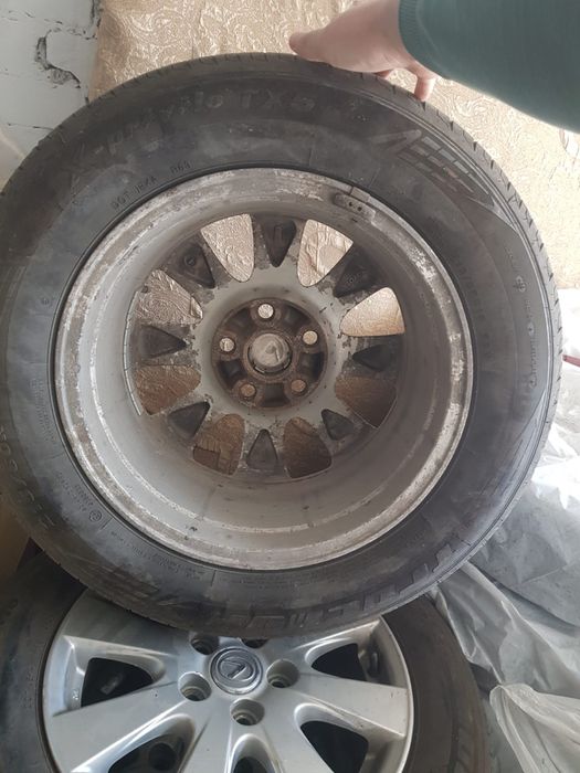 Продам комплект новой летней резины на 16