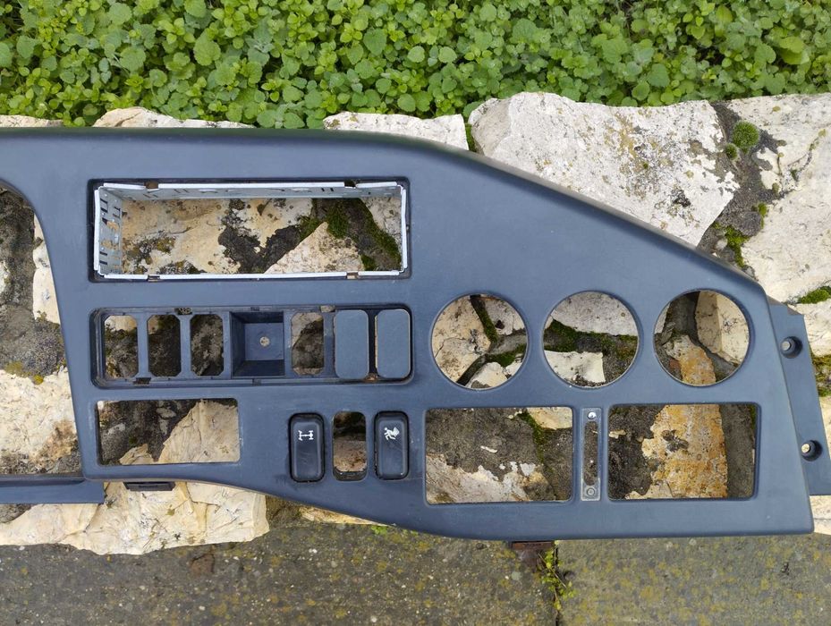 Оригинална пластмаса за табло Mercedes Sprinter W903