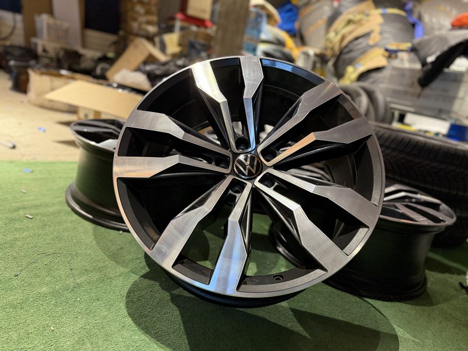 Jante Aliaj originale VW Tiguan R-Line 20” Suzuka Ca Noi.