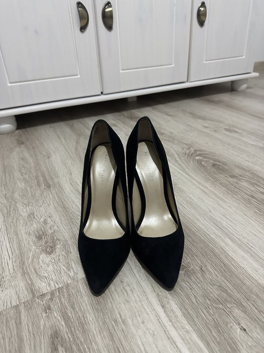 Vând pantofi dama Karen Millen