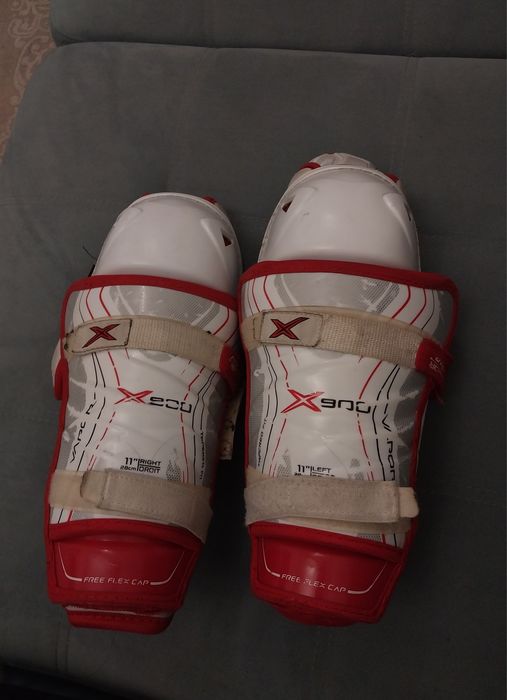 Хоккейные щитки(наколенники)