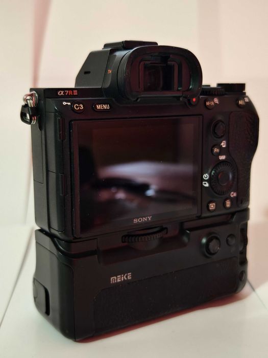 Sony A7 RIII  ilce-7RM3
