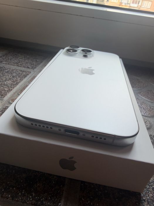 Iphone 16 Pro Max Battery 100%