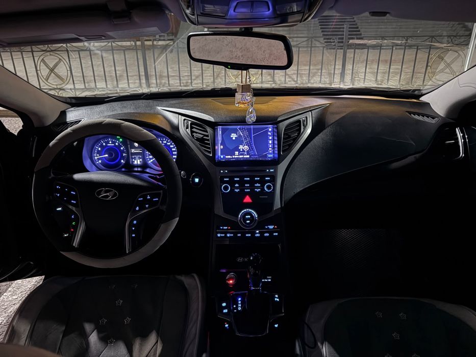 Продается Hyundai Grandeur 2015 г