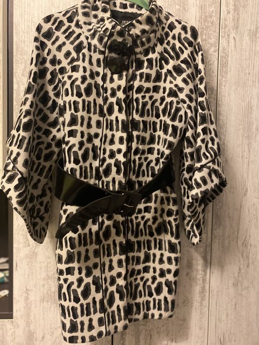 Дамско палто - различен модел.