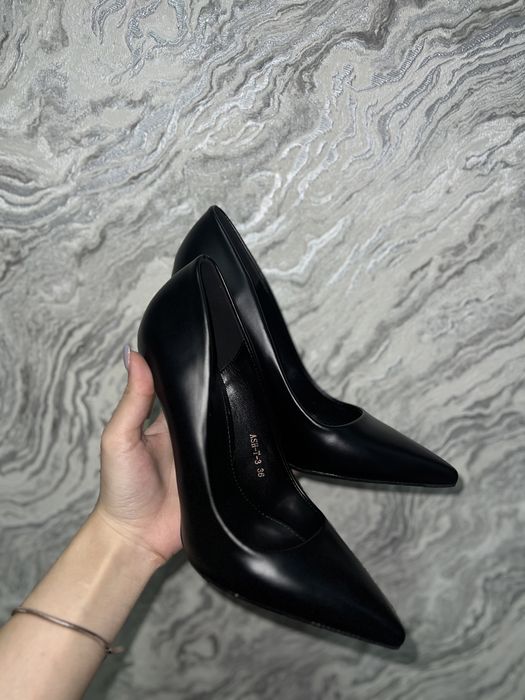 Туфли на шпильке