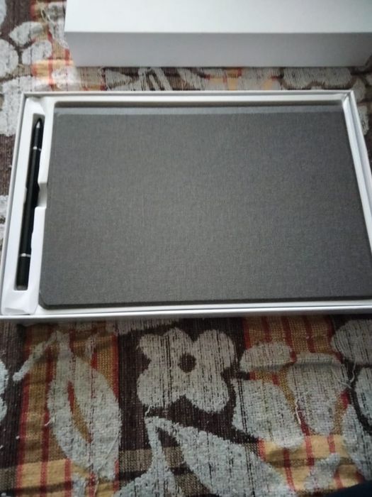 Продам срочно планшетный компьютер