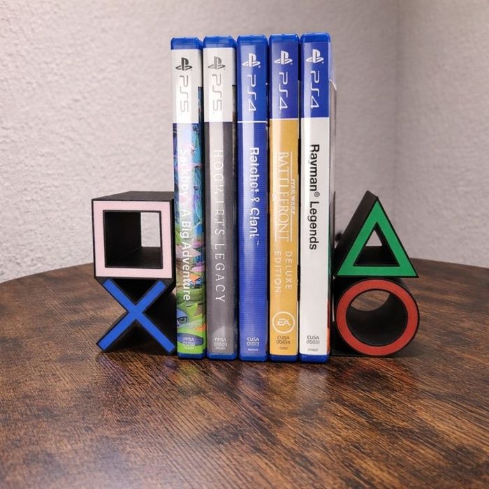 Държач на игри или книги