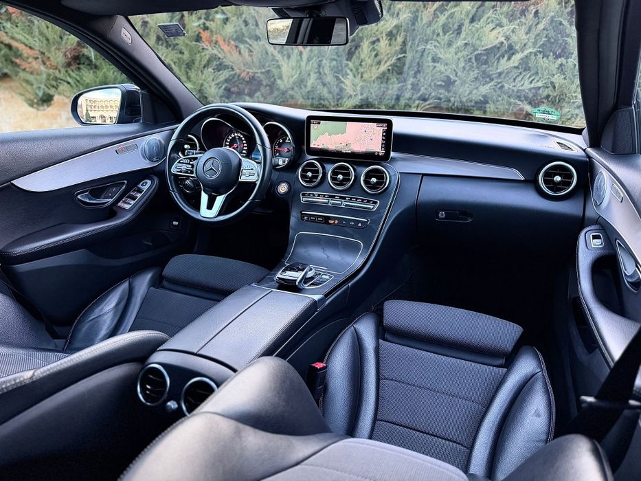 Mercedes Benz C200|Euro6| AMG |Panoramic|Bi-Led|Burmaster|9Gtronic