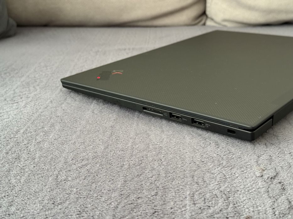 15.6’OLED 4K Touch/i7-10850H/32GB DDR4/Thinkpad X1 Extreme Gen 3/GTX 1650TI Max-Q/512GB SSD
