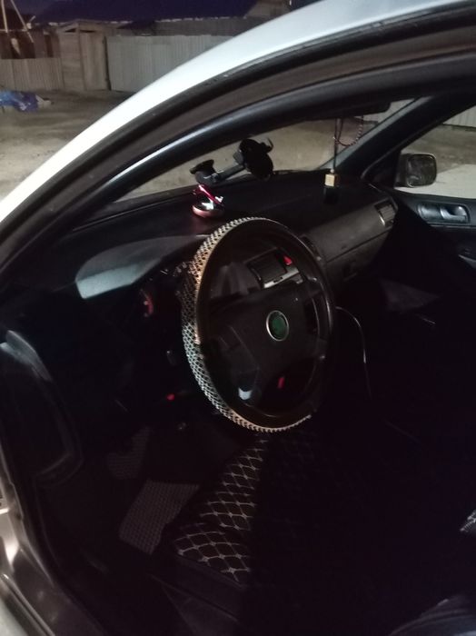 Skoda Fabian сатылады жылы 2002