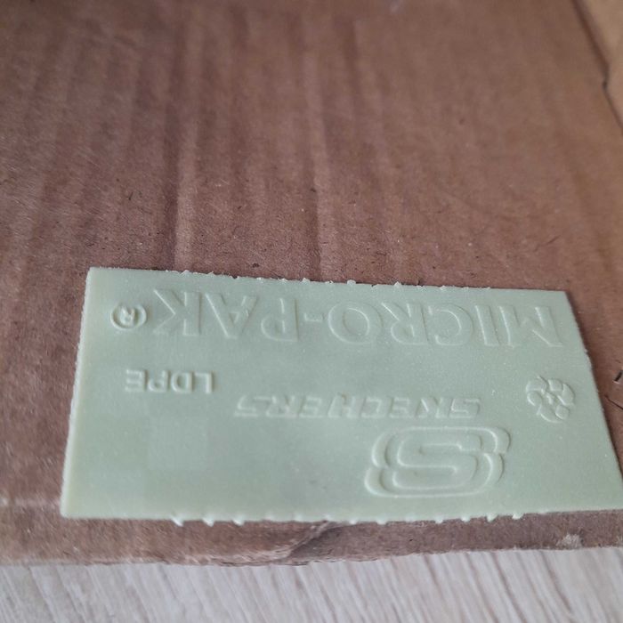 Кроссовки Skechers