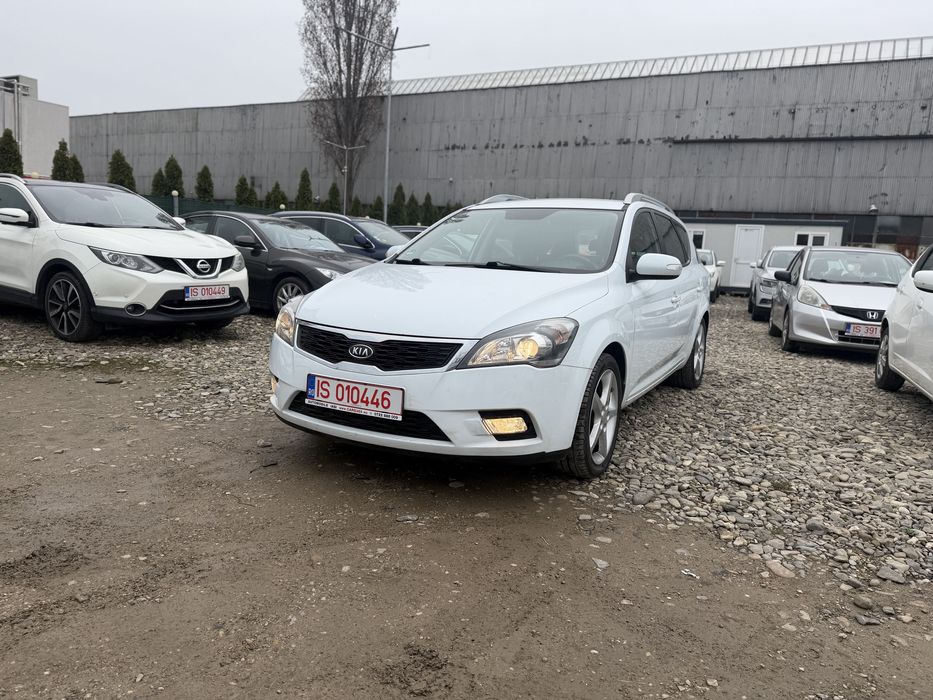Kia Ceed 1.6 benzina automat, incalzire scaune, senzori parcare, rate!
