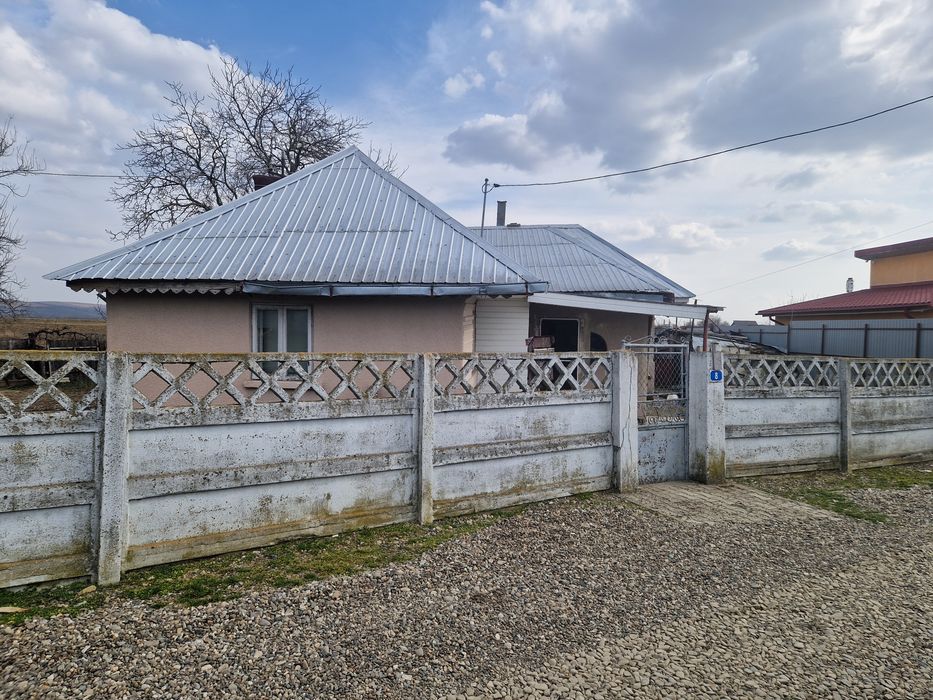 Casa de vanzare  in  SERBESTI.  COMUNA SAUCESTI