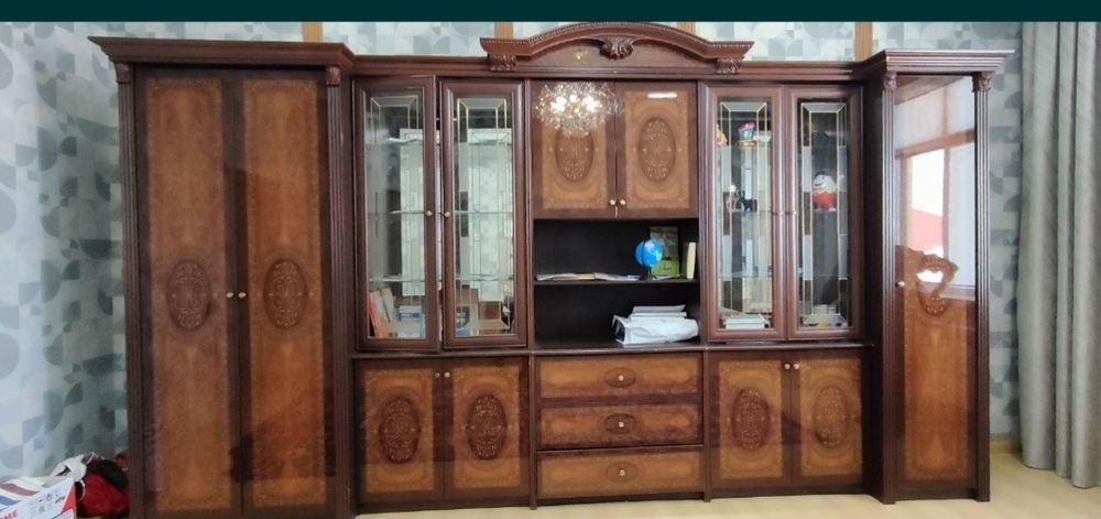 Қабырға шкаф сатылады