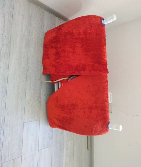 Продам коляски , автокресло,бесык,ходунки .