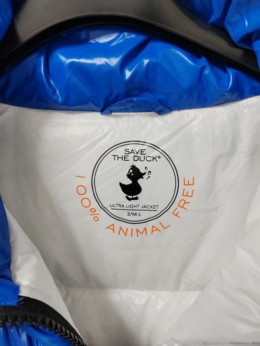 Якета на марките Pinko и Save the duck