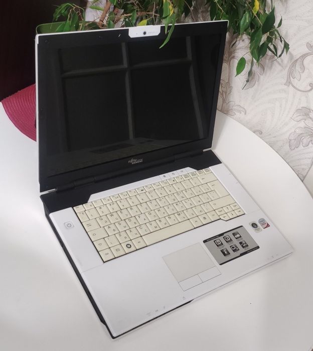 AMILO notebook Pi 3525