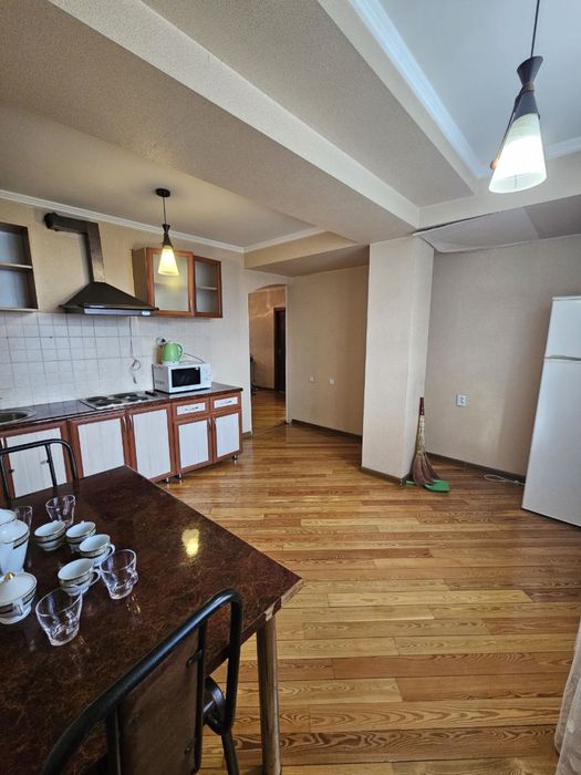 Сдаю 2-х ком кв на Дархане Московские высотки