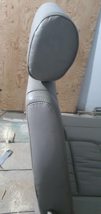 Продам 2 кресла кожанные