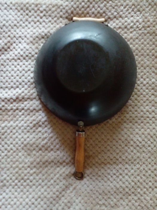 Продам вок-сковороду