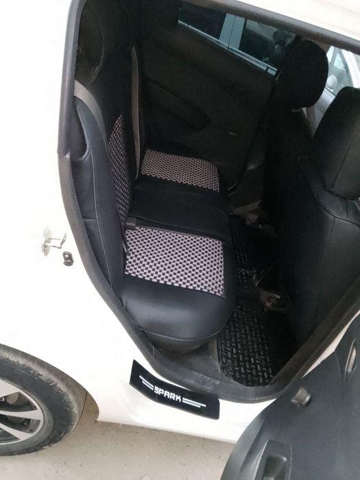 Shevrolet Spark 2012