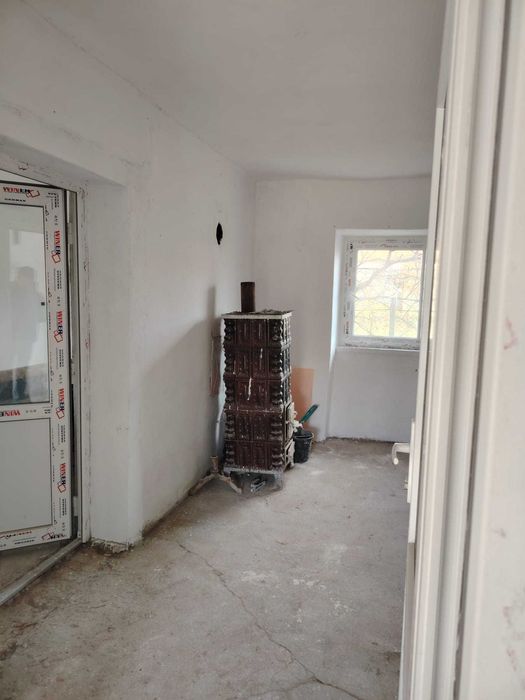 Casă de vânzare in comuna Silindia