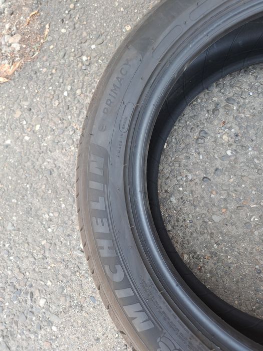 Vând 4 anvelope Michelin 205 55 19