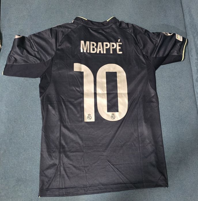 Оригинални футболни тениски.