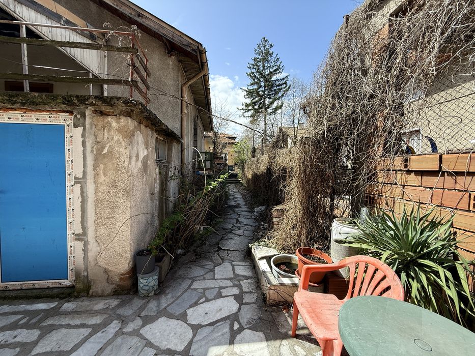 Продава се Къща в Пловдив, Тракия - 155 кв.м за 1678 €/кв.м - Снимка #4