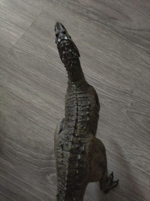 Индоминус Рекс игрушка