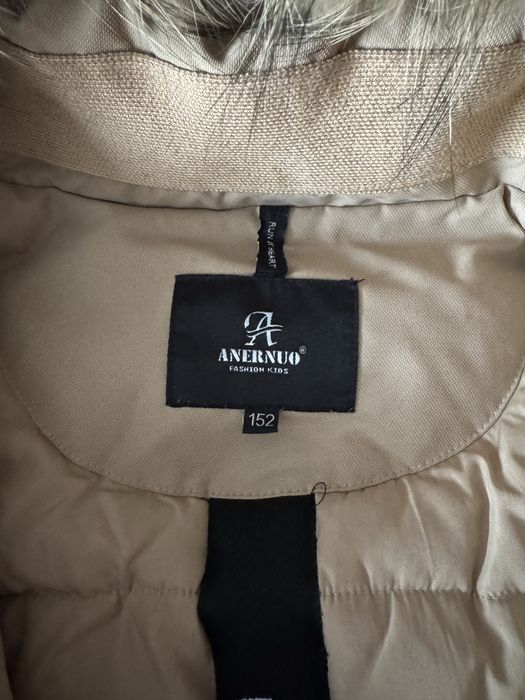 Продам зимнюю парку , на девочку подростка