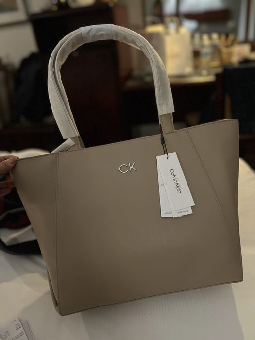 Продам сумку kalvin clein, оригинал