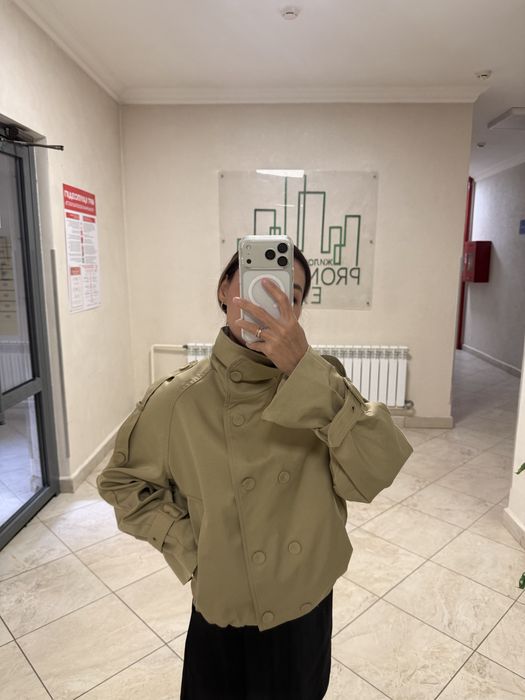 Тренч в бежевом