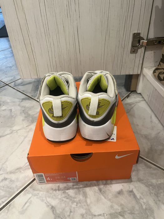 Adidasi Nike air max copii marimea 33