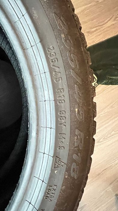 Всесезонни Гуми Pirelli Cintuarto Allseason SF3 235/45 r18
