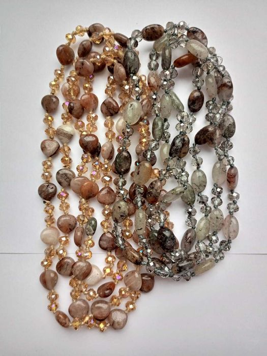 Ожерелья из яшмы. Новые.