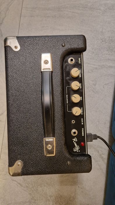 Vand Amplificator Fender pt Bass
