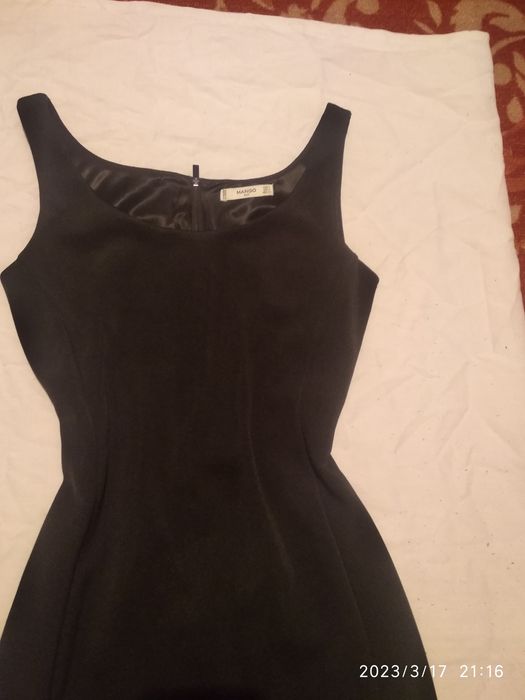 Платье фирма Mango
