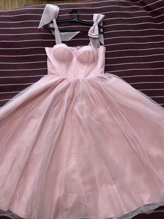 Платье шикарное как у принцессы