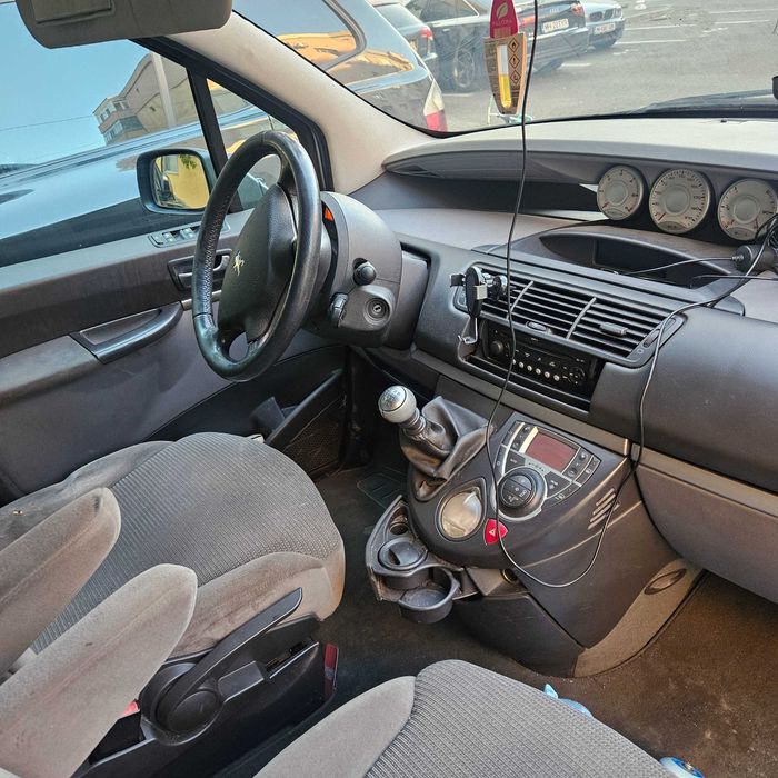 Peugeot 807,7 locuri ,2.0 HDI